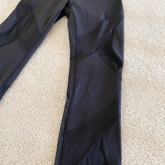 Lululemon wunder under high-rise tight 28” *Mesh - Picture 2 of 2
